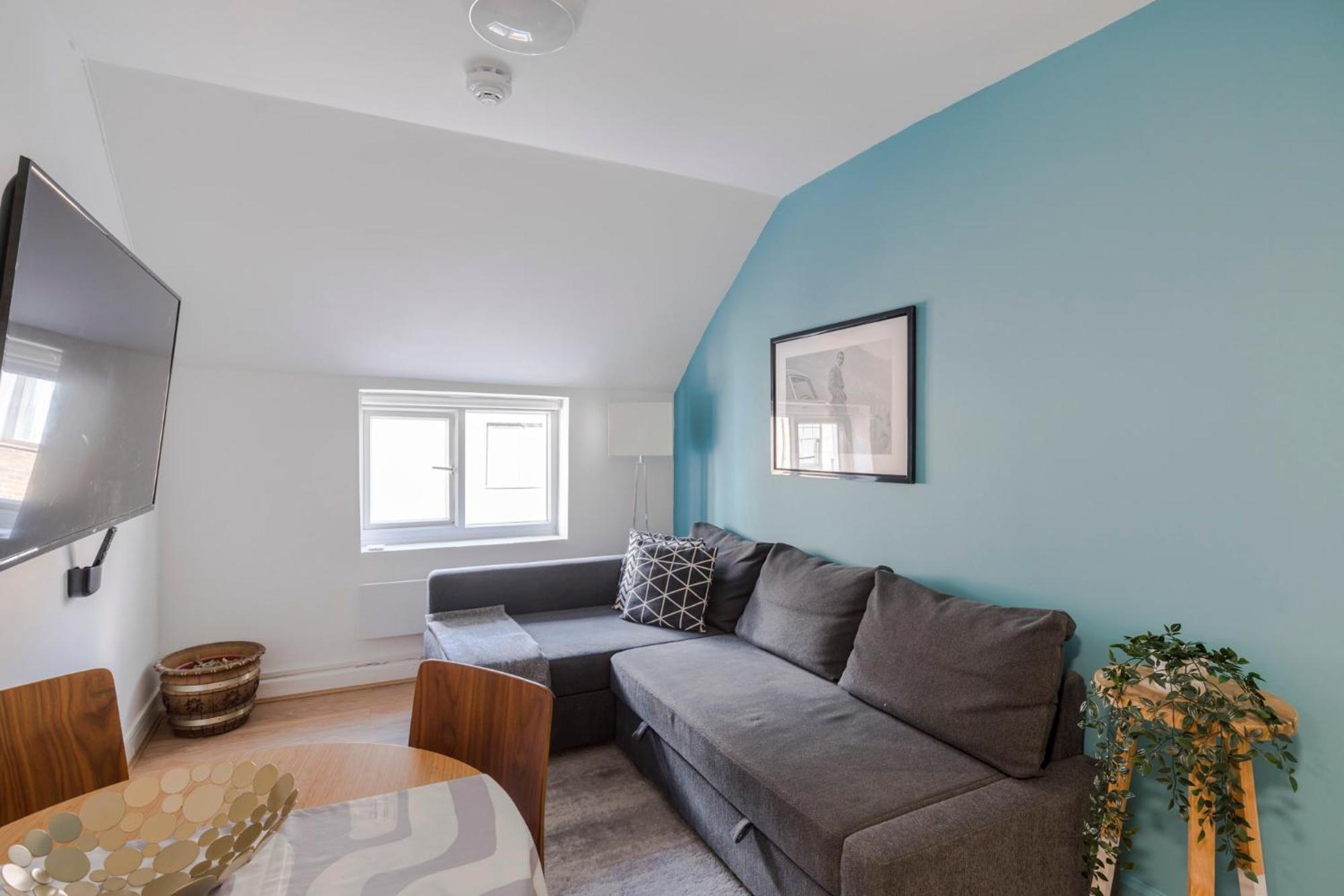 Wonderland - Fitzrovia - By Frankie Says Appartement Londen Buitenkant foto