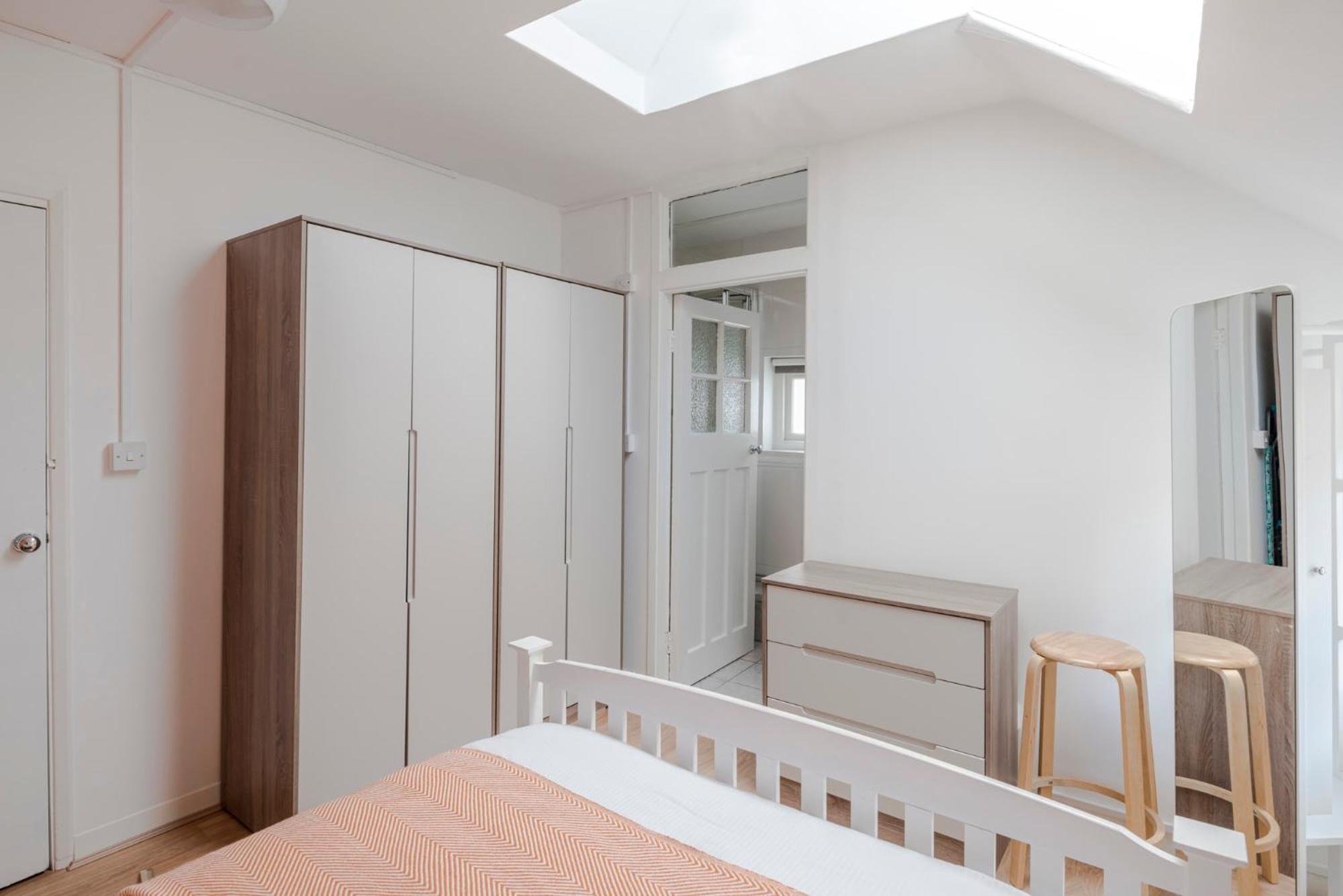 Wonderland - Fitzrovia - By Frankie Says Appartement Londen Buitenkant foto